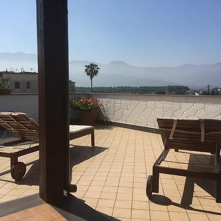 Domi Apartments Wellness Pompei Apartment