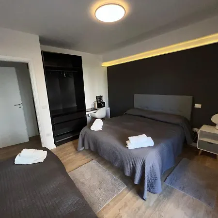 Appartement Domi Wellness Pompeï