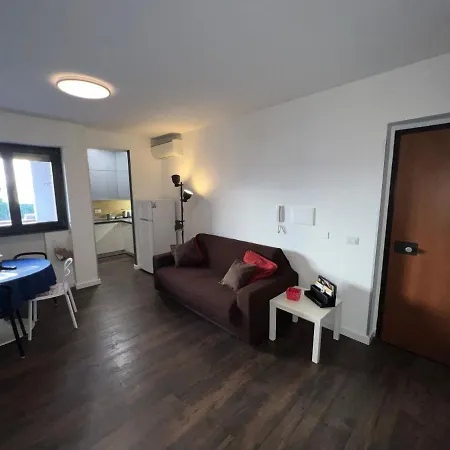 Domi Apartments Wellness Pompei *