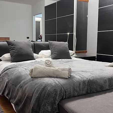 Domi Apartments Wellness Pompei