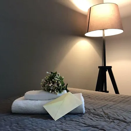 Domi Apartments Wellness Pompei *