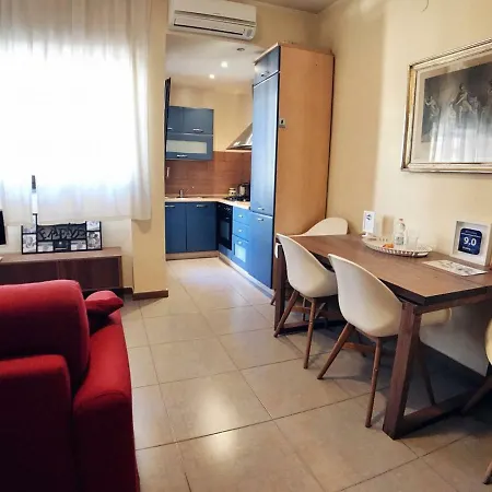 Domi Apartments Wellness Pompei *